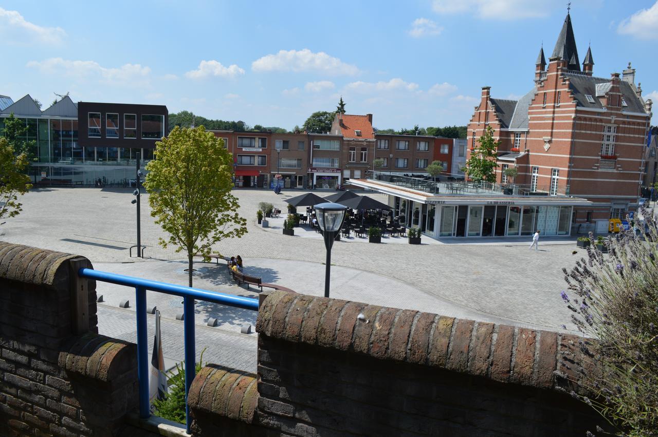 De Basiliek Hotel Edegem Buitenkant foto